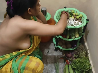 Indian Desi housewife Odisha Drill cheats on her spouse with step-sibling in x vids