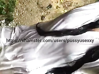 Sri Lankan college gal outdoor rainy day masturbation