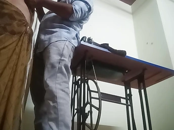 Aunty Fuckin' and Neighbour Tailor Boy: Desi Gfs Converse Grungy While Alert concerning Telugu