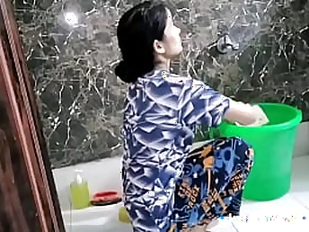 Shabnam, the Indian wifey, gets humid & nasty in bathroom with her hubby