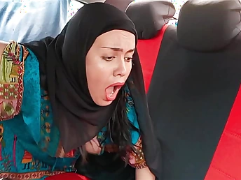Kellyhot Wifey 1 & Luis Herm in hijab get boned stiff in car