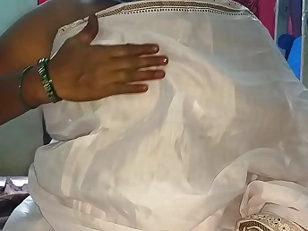 Await Mallustellar vanitha Sans get her Indian stepmom fighter respecting coupled alongside get naughty alongside her massive bald twat