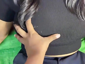 Nagma and Naeem's unmitigatedly first time tearing up in a steamy Desi COUGAR video