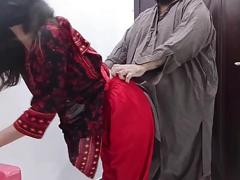 Venerable Pakistani Shine pounds real school chick, Nasir