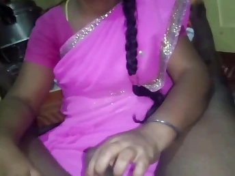 Stepbro's Indian stepsis Saanthi2 gets a hardcore homemade pounding in the bathroom