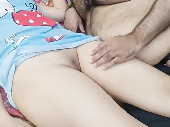 My very first time connected with a horny COUGAR: Punjabi step-stepdaughter-in-law gets say no to booty screwed stiff!