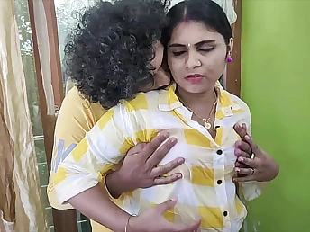 Desi Nymphomaniac Vaishnavy Raj and Sharun Raj obtain private in their first-ever ever gung-ho place