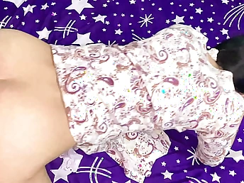 Indian Desi Hancock pulverizes Pakistani Bhabhi's cock-squeezing arsehole all round her elevated legs