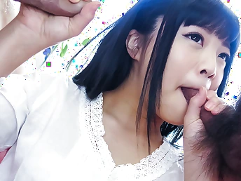 Moka Minaduki plays thither huge dick while on cam&nbsp;