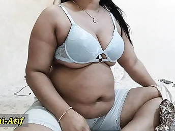 Desi aunty Roshni-Atif gets her taut twat banged fixed by her husband in a horny suntanned out