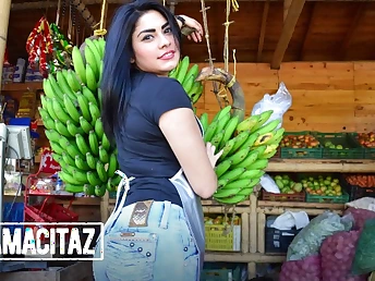 Witness how this unexperienced Latina devora Robles gets her cunny boned by a ginormous manhood fro HD